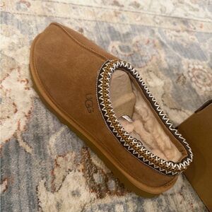 New with box Ugg Tasman chestnut size 10 men